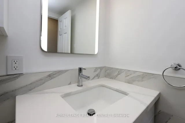 Additional image 21 of 551 The West Mall Unit 605