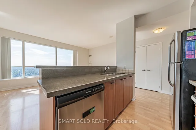 Additional image 19 of 38 Lee Centre Dr Unit Ph506