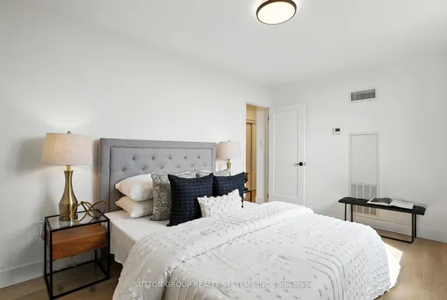 Additional image 21 of 812 Burnhamthorpe Rd Unit 907