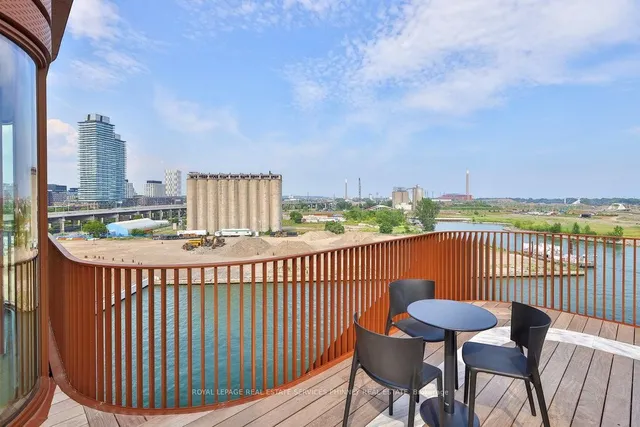 Additional image 31 of 155 Merchants' Wharf Unit 214