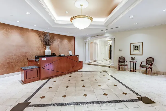 Additional image 3 of 980 Yonge St Unit 715