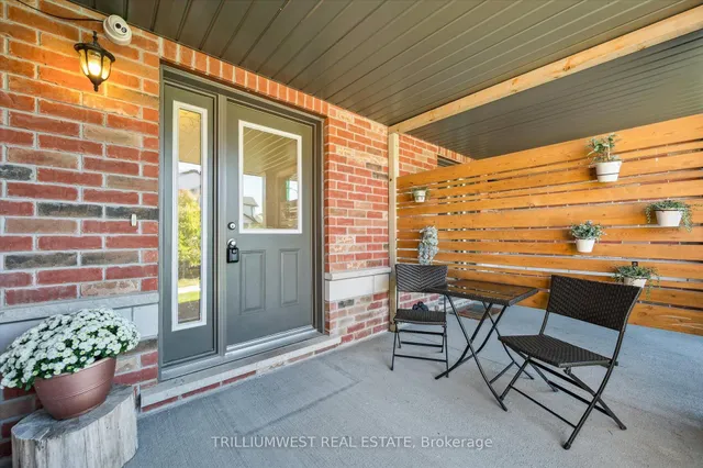 Additional image 4 of 25 Sandybay Ave