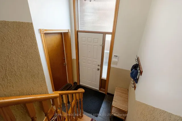 Additional image 32 of 15 Westroyal Rd