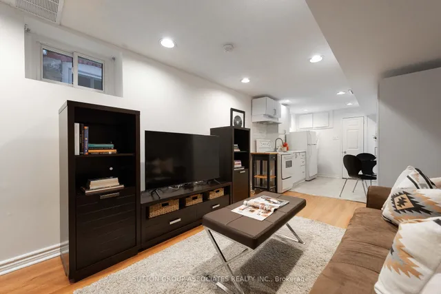 Additional image 22 of 138A Cedric Ave