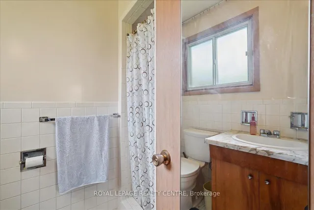 Additional image 20 of 151 Redgrave Dr