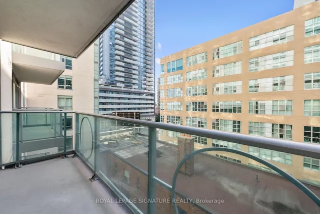 Additional image 32 of 212 Eglinton Ave Unit 605