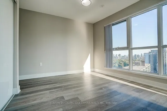 Additional image 41 of 585 Bloor St Unit 1820