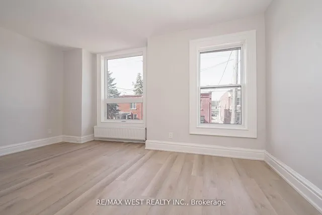 Additional image 34 of 115 Edwin Ave