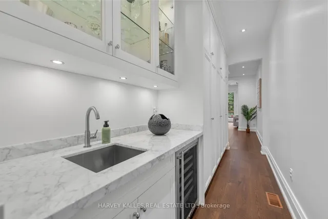 Additional image 10 of 1717B Bathurst St