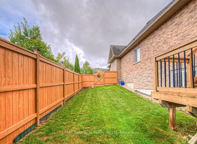 Additional image 34 of 970 Zeller Cres