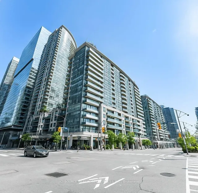 Additional image 18 of 51 Lower Simcoe St Unit 808