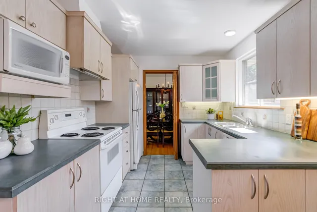 Additional image 12 of 22 Rainier Sq