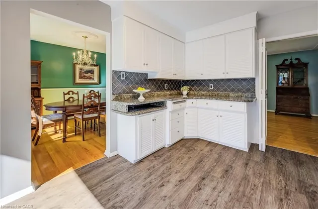 Additional image 11 of 15 Buttonwood Dr