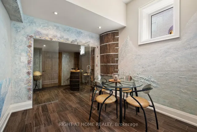 Additional image 32 of 316 Churchill Ave