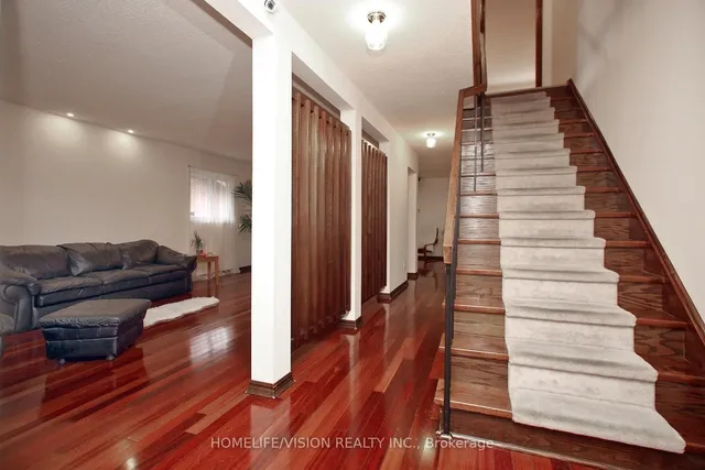 Additional image 7 of 12 Relroy Crt