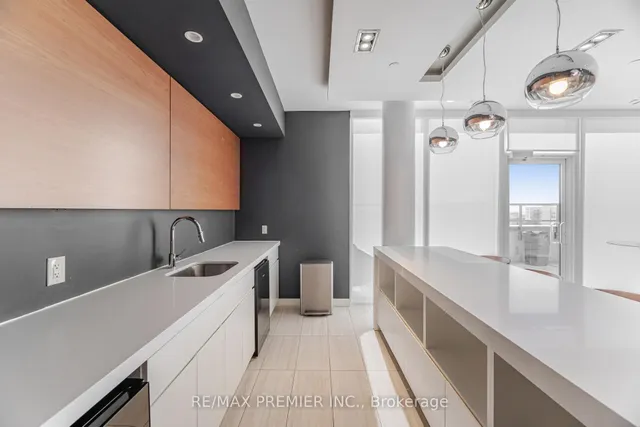 Additional image 39 of 2800 KEELE St Unit TH 107