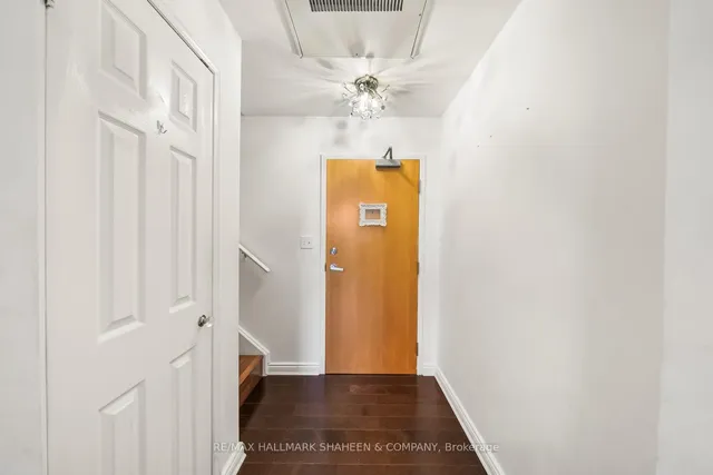 Additional image 4 of 500 Richmond St Unit 331