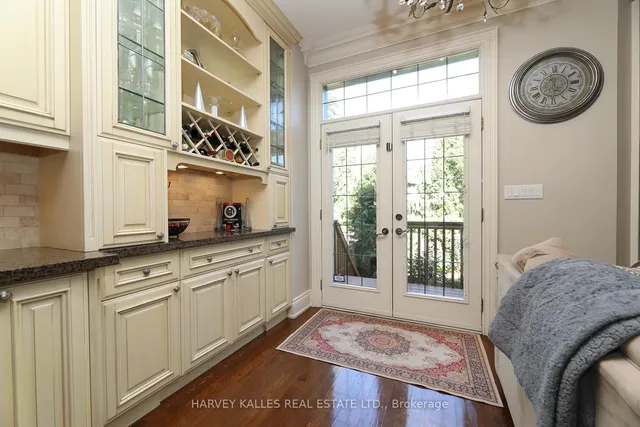 Additional image 16 of 370 Douglas Ave