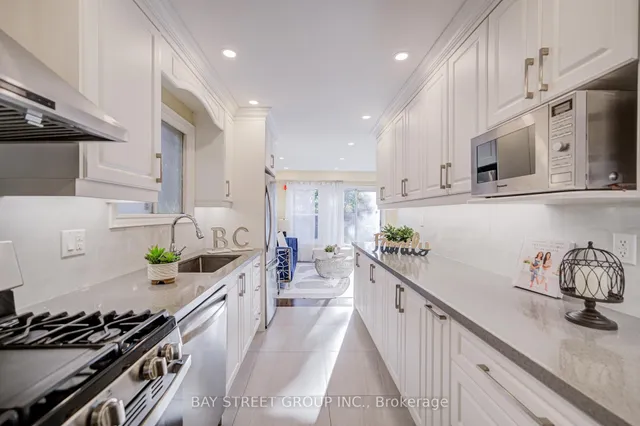 Additional image 17 of 107 Enchanted Hills Cres