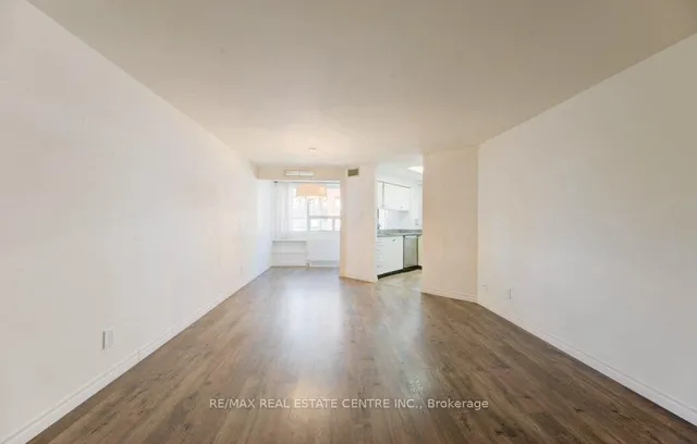 Additional image 10 of 20 Ellen St Unit 405