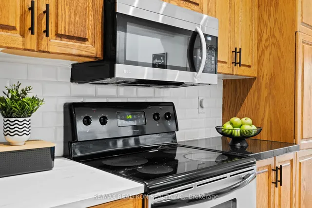 Additional image 14 of 259 Gowan Ave