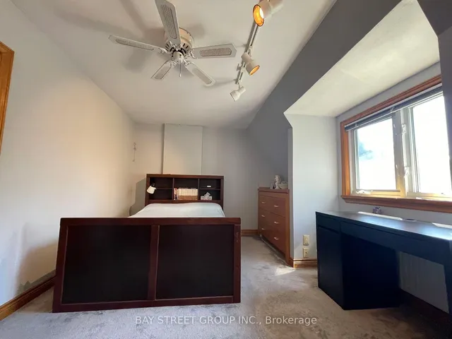 Additional image 10 of 543 Crawford St