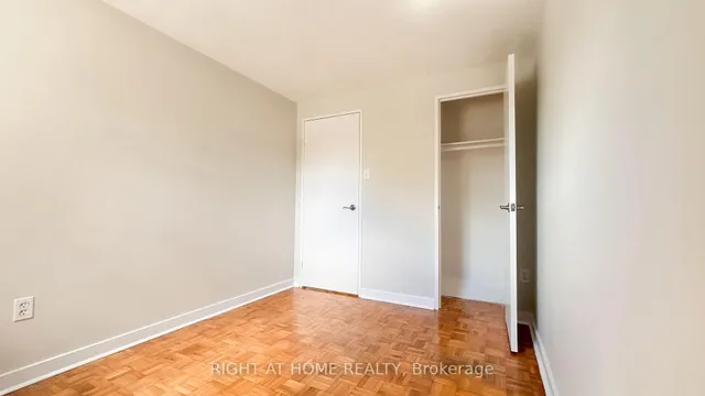 Additional image 35 of 160 Jansen Ave Unit 32