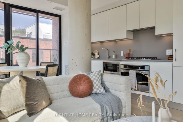 Additional image 5 of 2720 Dundas St Unit 208