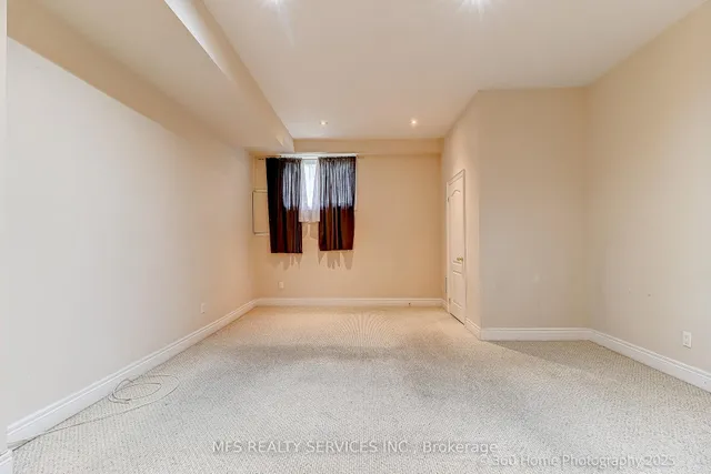 Additional image 19 of 132 B Finch Ave