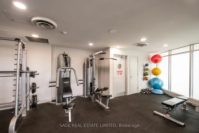 Additional image 30 of 600 Queens Quay Unit 531