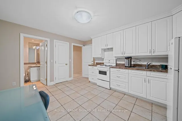 Additional image 26 of 428 Glengrove Ave