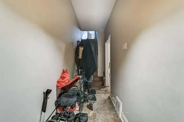 Additional image 5 of 112 Wright Ave