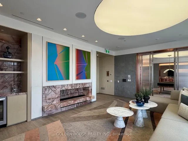 Additional image 38 of 155 Merchants' Wharf Unit 1112