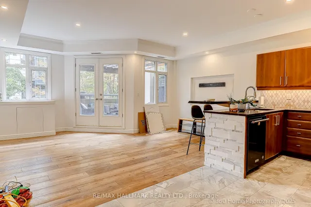 Additional image 3 of 500 Richmond St Unit 333