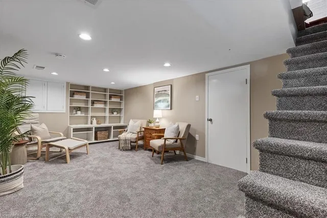 Additional image 37 of 19 Richmond Ave