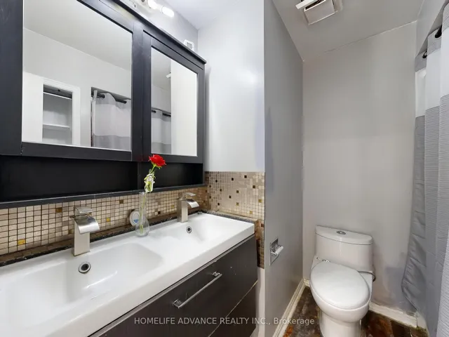 Additional image 36 of 75 Mossbrook Cres