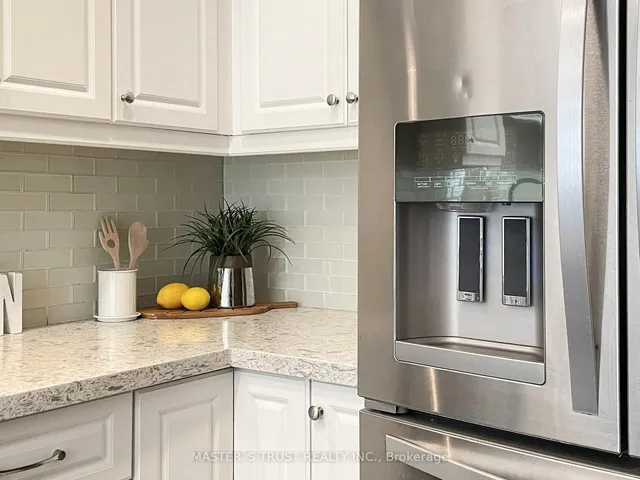 Additional image 10 of 260 Russell Hill Rd Unit 11