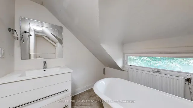 Additional image 33 of 107 Lawrence Cres