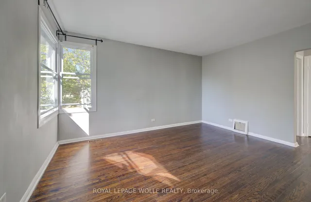 Additional image 12 of 50 St Clair Ave