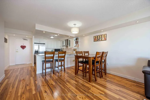 Additional image 13 of 3845 Lakeshore Blvd Unit 1410