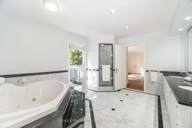 Additional image 38 of 32 Edenbrook Hill