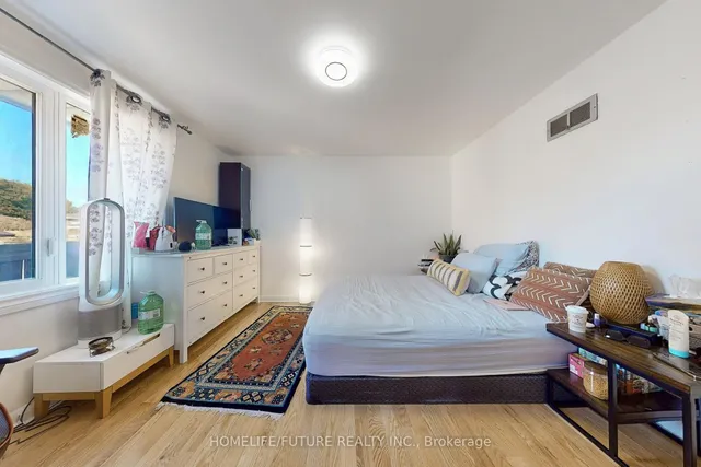 Additional image 35 of 1013 Islington Ave