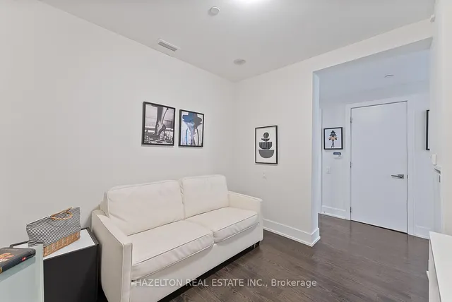 Additional image 16 of 170 Avenue Rd Unit 211