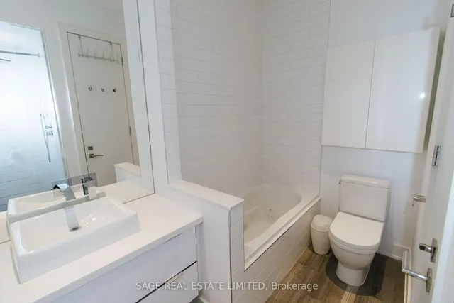 Additional image 10 of 483 Dupont St Unit 202