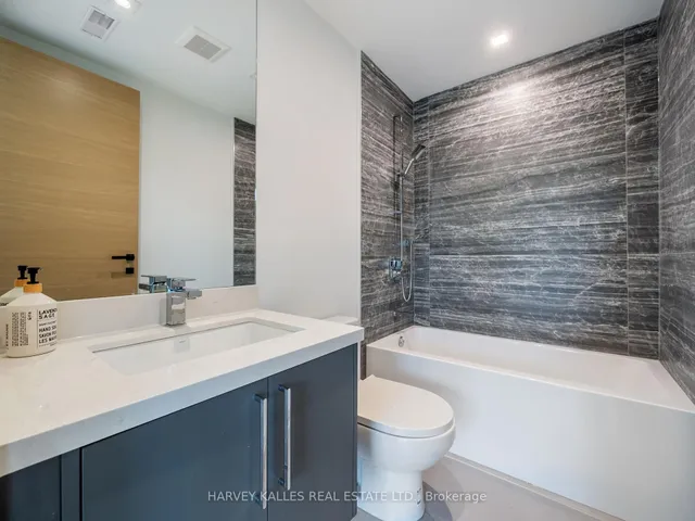 Additional image 33 of 585 Bedford park Ave
