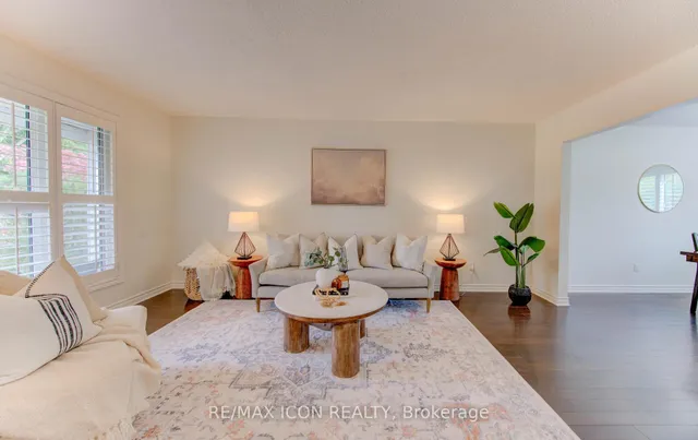 Additional image 6 of 43 Winding Way