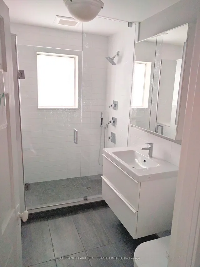 Additional image 8 of 251 High Park Ave