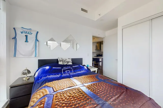 Additional image 21 of 51 East Liberty St Unit 2003