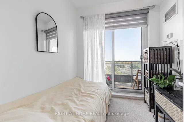 Additional image 16 of 18 Holmes Ave Unit 815