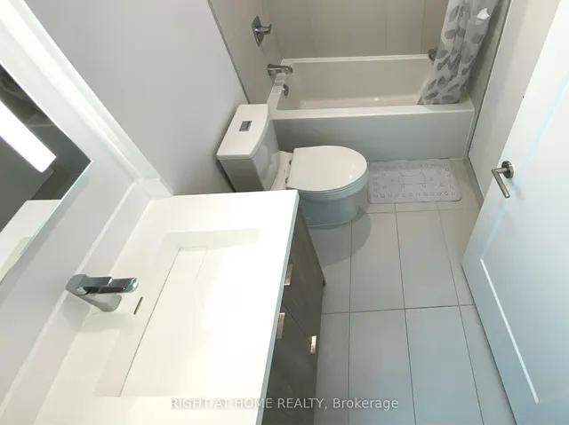 Additional image 23 of 30 Inn On The Park Dr Unit 2901